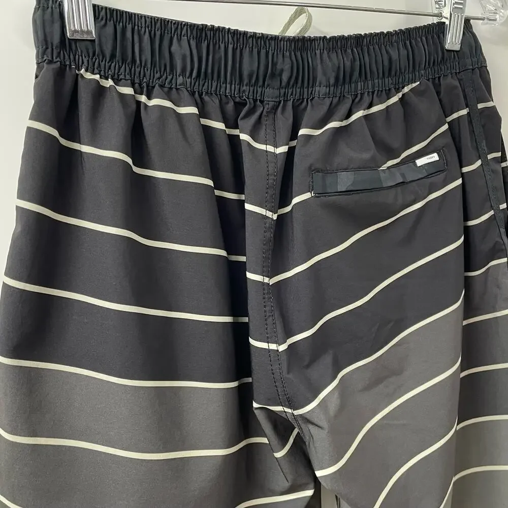 Vuori S Banks Short Black Gray Stripe